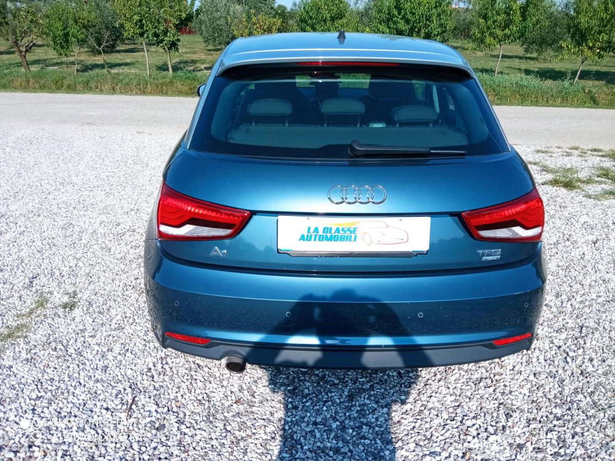 Audi A1 1.0 82 CV TFSI Admired (6)