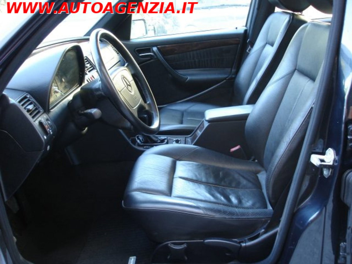 Mercedes-Benz Classe C 250 turbodiesel cat Elegance (9)