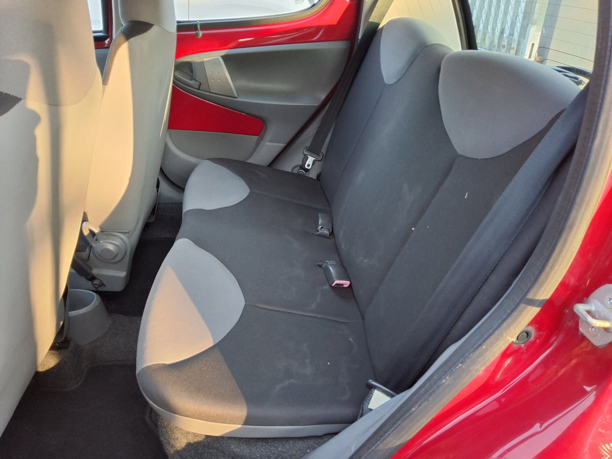 Citroen C1 1.0 5 porte (8)
