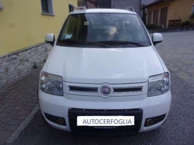 Fiat Panda 1.3 MJT 16V DPF 4x4 Climbing (2)