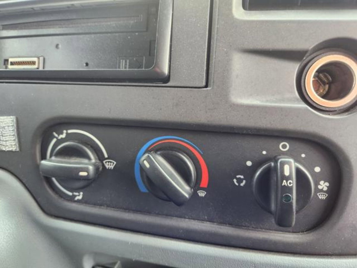 Ford Transit Van Furgone 300M 2.2 TDCi/115 PM-TM Furgone (8)