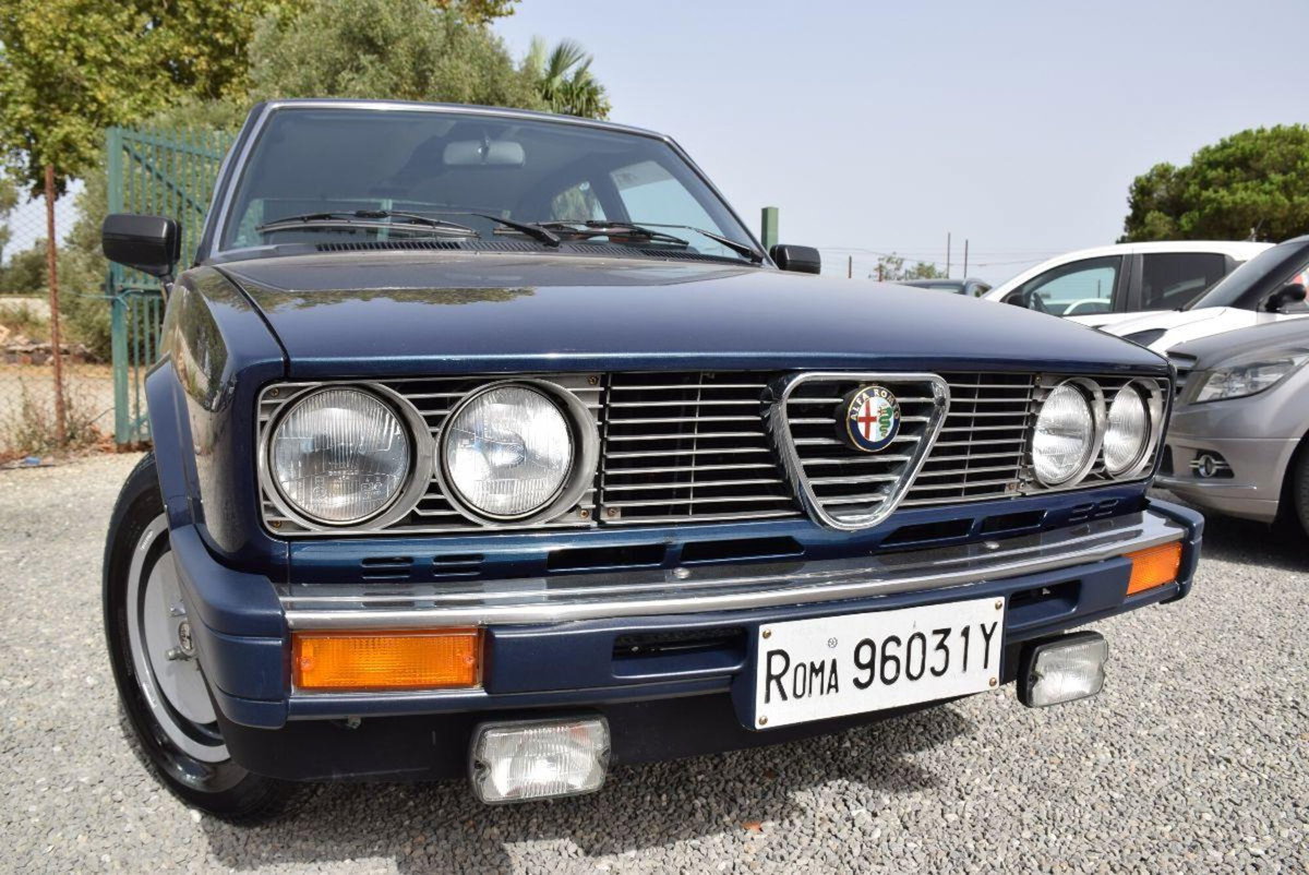 Alfa Romeo Alfetta 2.0 (11)