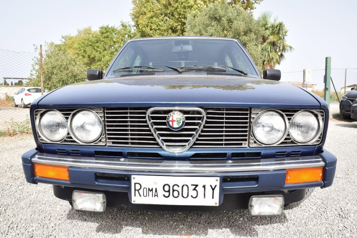 Alfa Romeo Alfetta 2.0 (15)