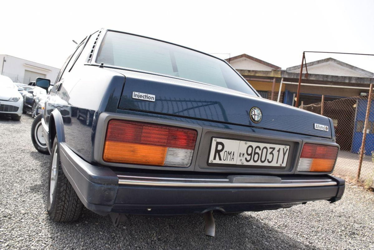 Alfa Romeo Alfetta 2.0 (2)