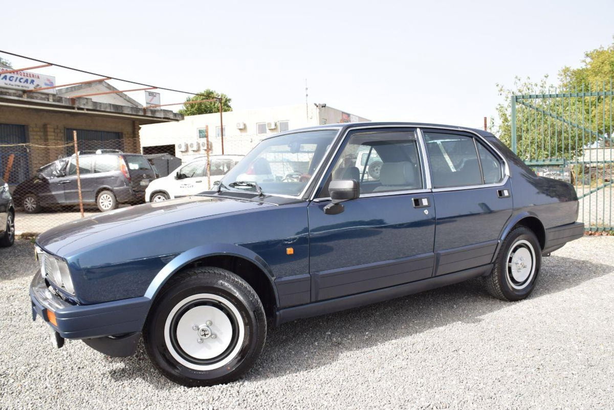 Alfa Romeo Alfetta 2.0 (4)