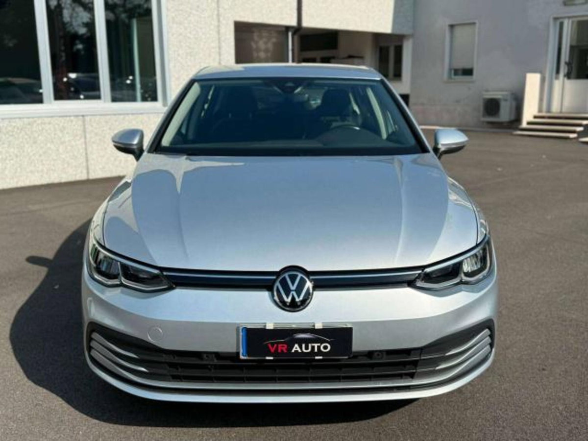 Volkswagen Golf Variant 1.0 eTSI EVO DSG Life (2)