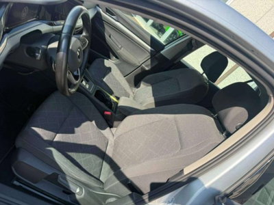Volkswagen Golf Variant 1.0 eTSI EVO DSG Life (7)