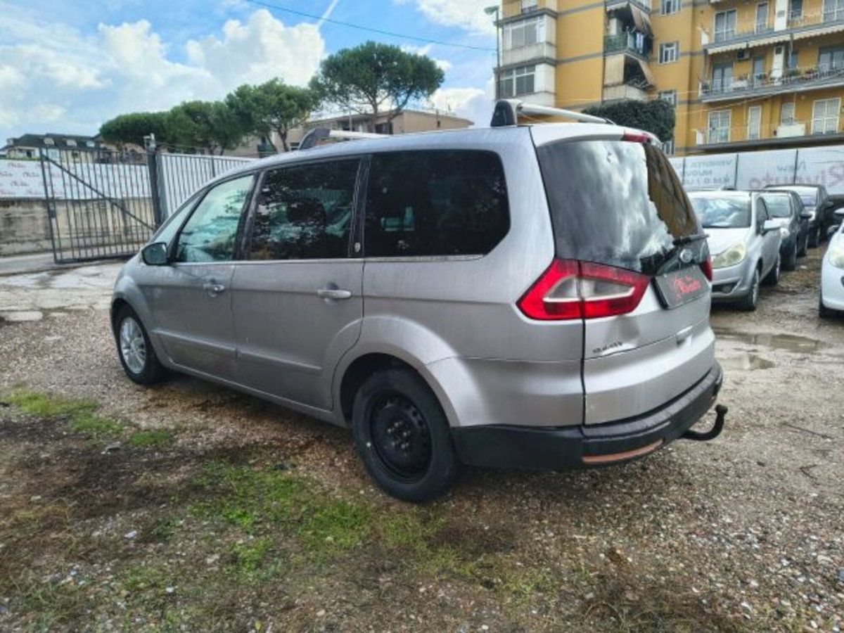 Ford Galaxy 2.0 TDCi 140 CV Ghia (4)