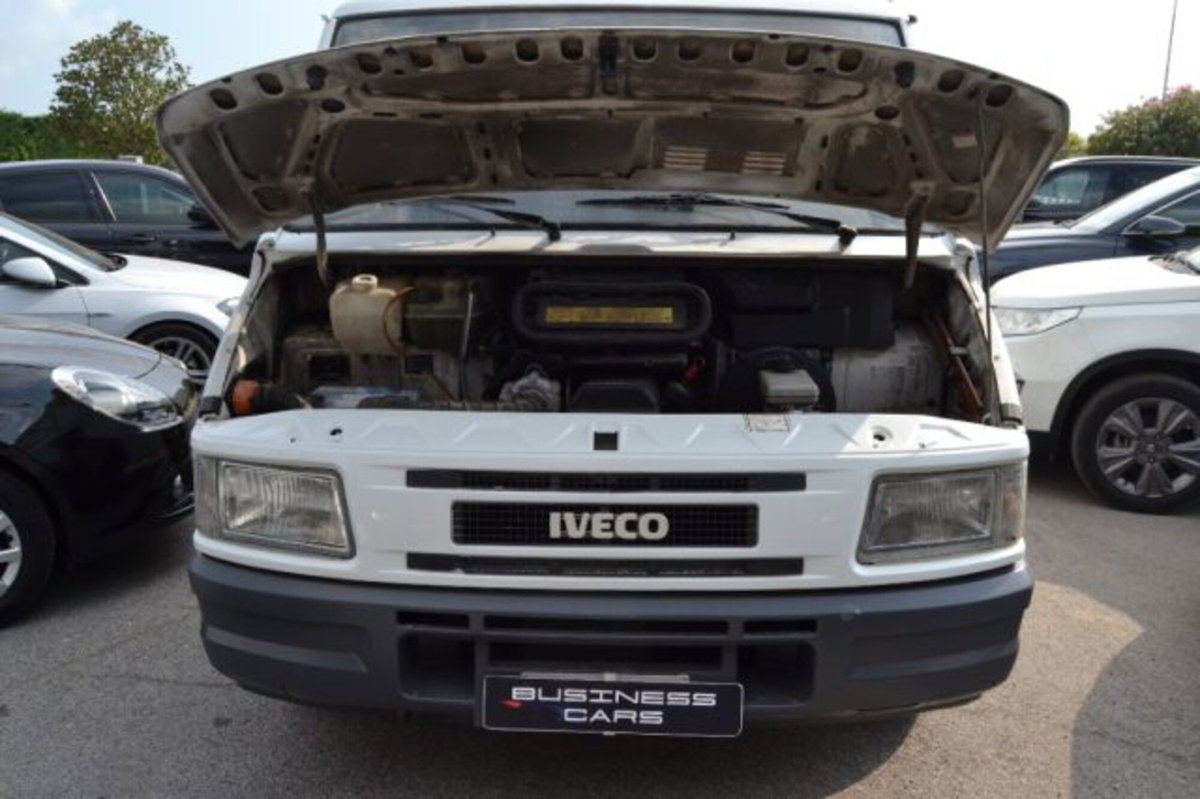 Iveco Daily Furgone 35.10 2.8 TD PM-TA Furg.Classic (8)