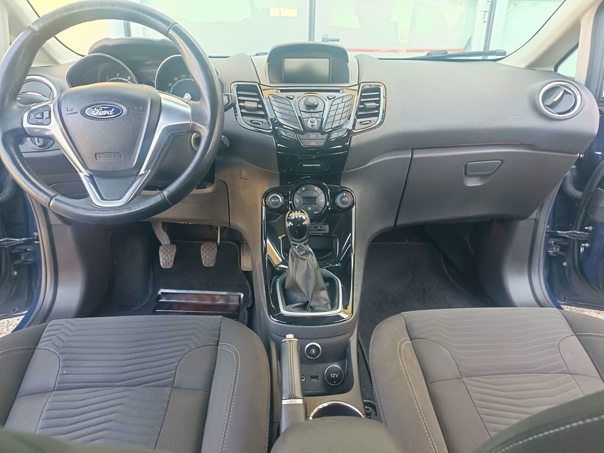 Ford Fiesta 1.4 5 porte Bz.- GPL Titanium (14)
