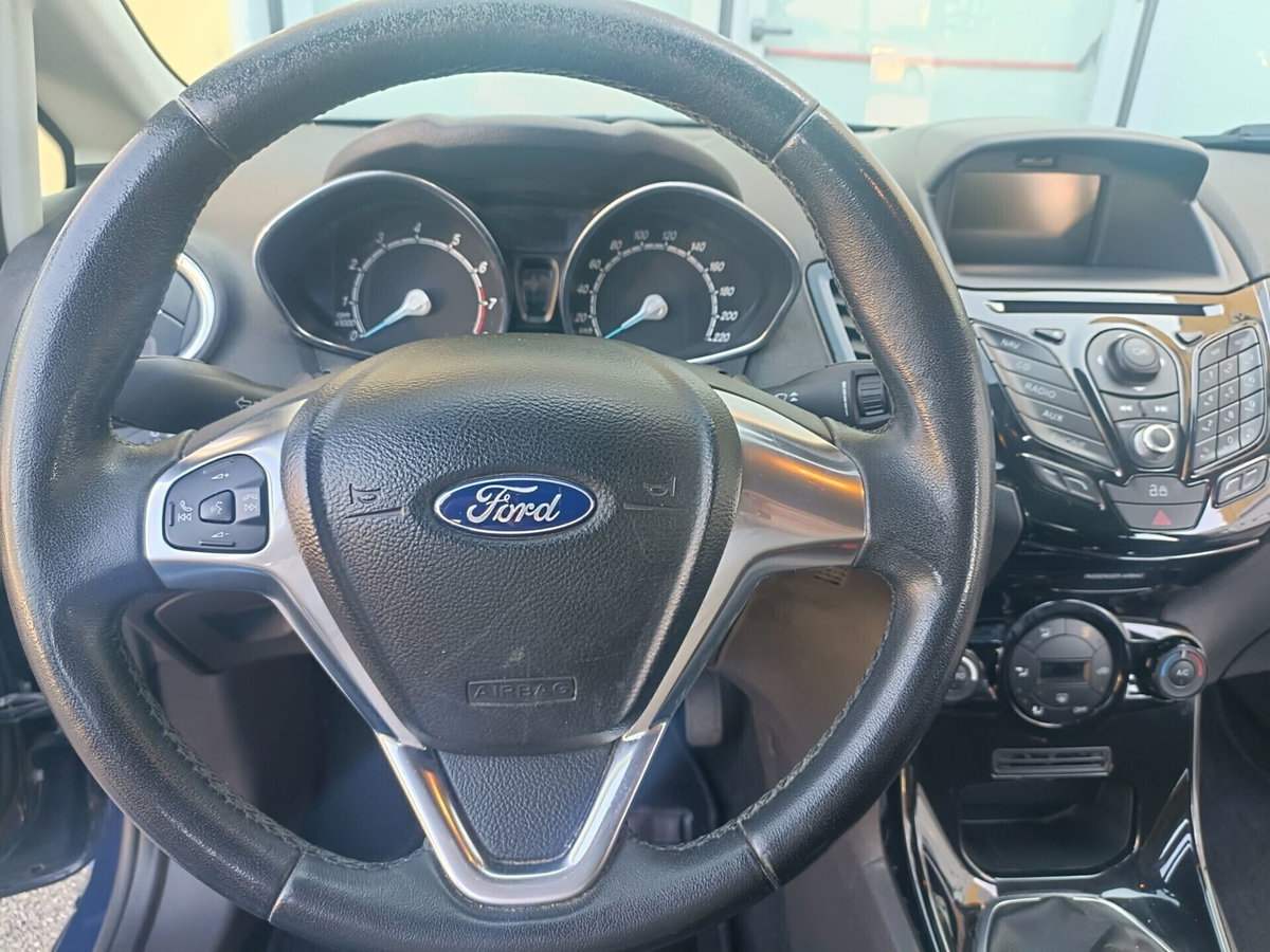 Ford Fiesta 1.4 5 porte Bz.- GPL Titanium (18)
