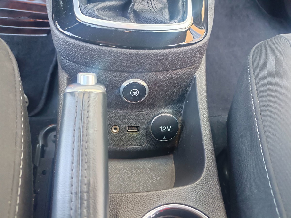 Ford Fiesta 1.4 5 porte Bz.- GPL Titanium (19)
