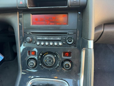 Peugeot 3008 1.6 HDi 110CV Tecno (14)