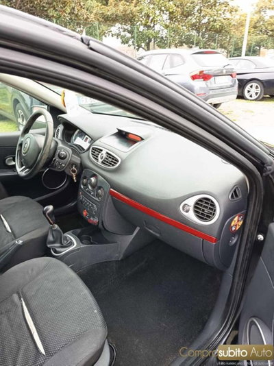 Renault Clio 1.5 dCi 70CV 5 porte Confort (15)