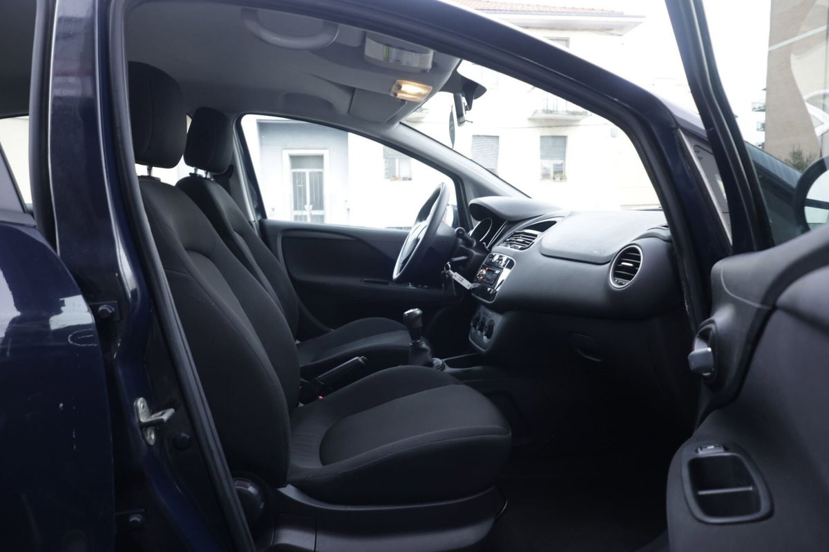 Fiat Punto Evo 1.3 Mjt 75 CV 5 porte Dynamic (10)