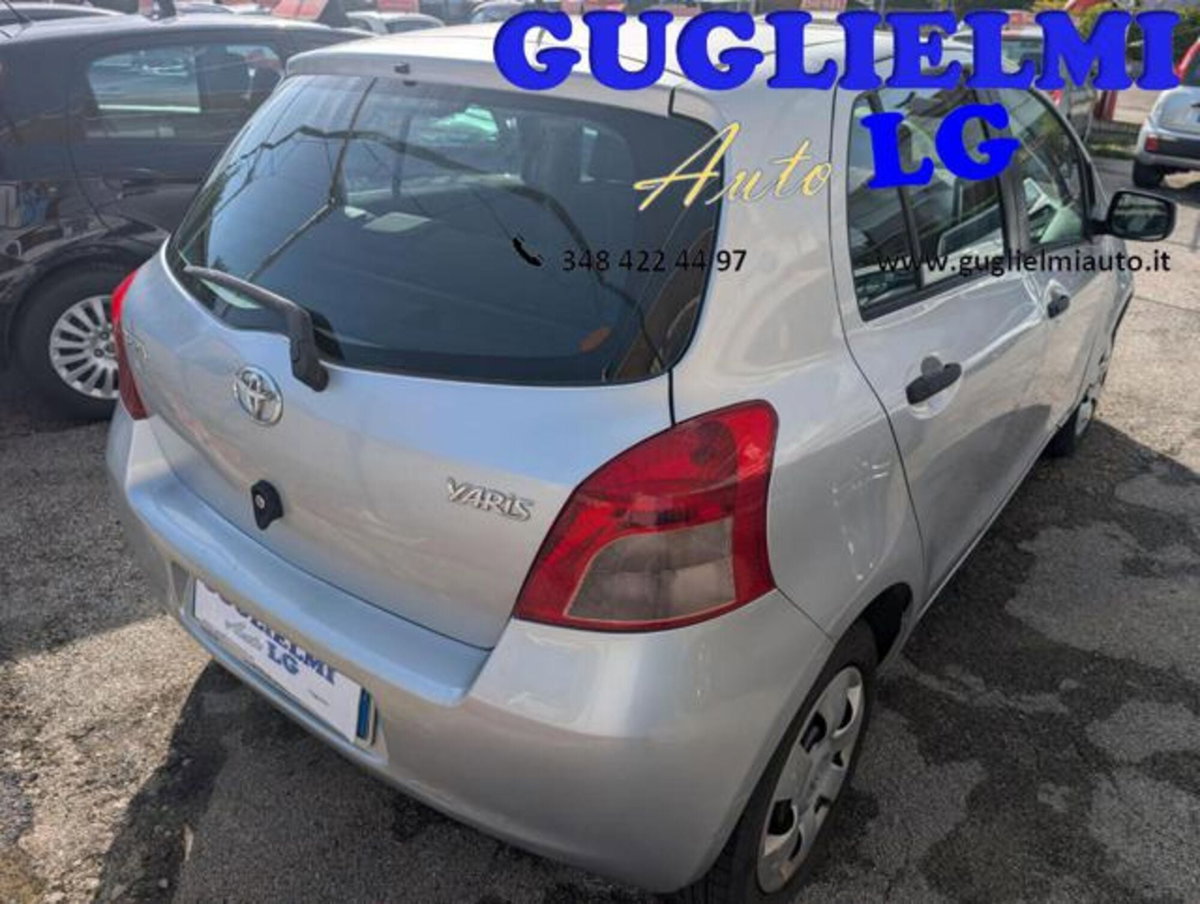 Toyota Yaris 1.3 5 porte Sol (4)