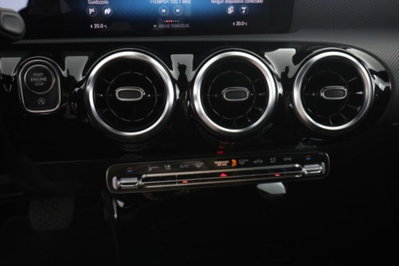 Mercedes-Benz Classe A 180 d Automatic Sport (13)