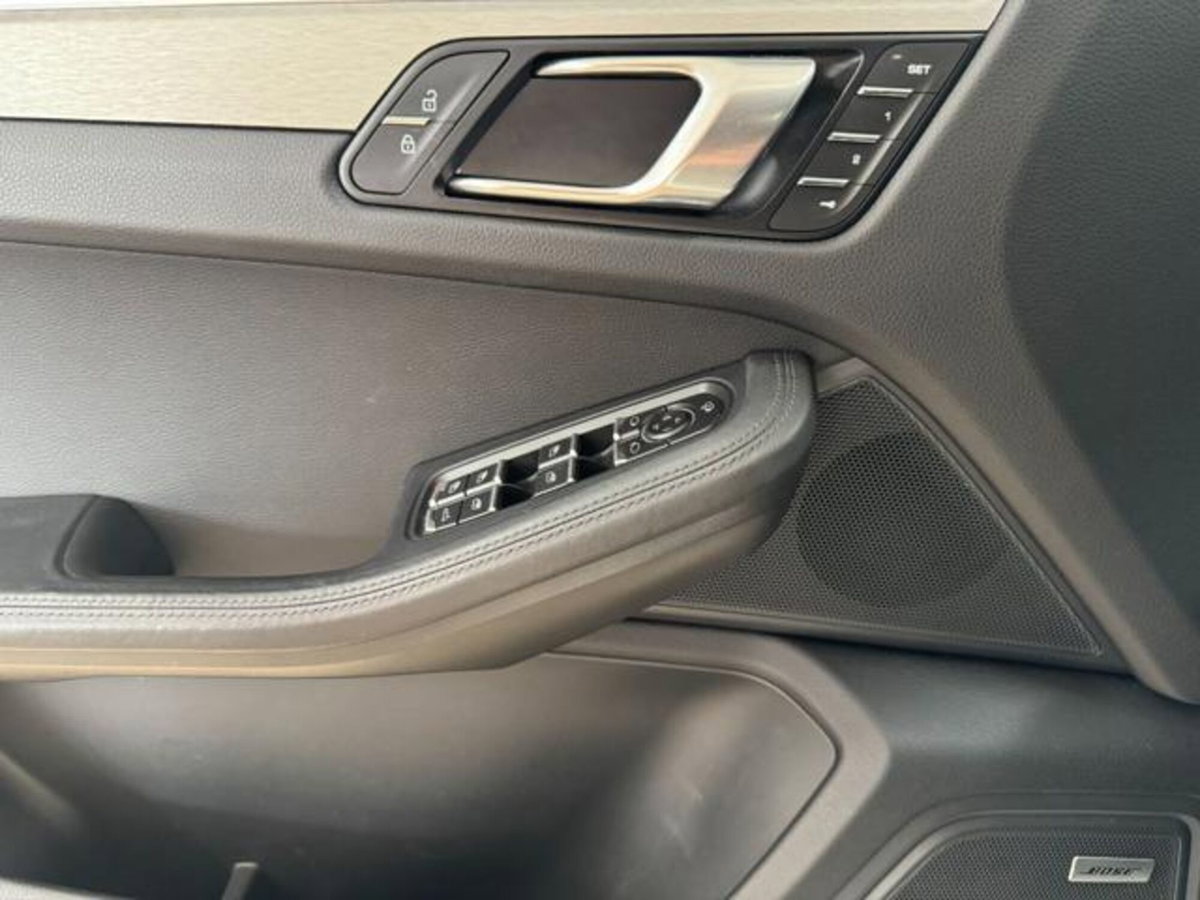 Porsche Macan 2.0 (3)