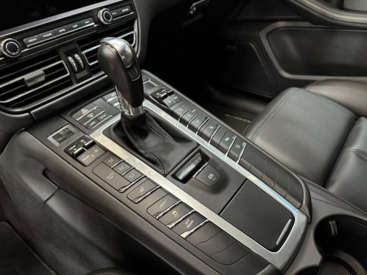 Porsche Macan 2.0 (8)