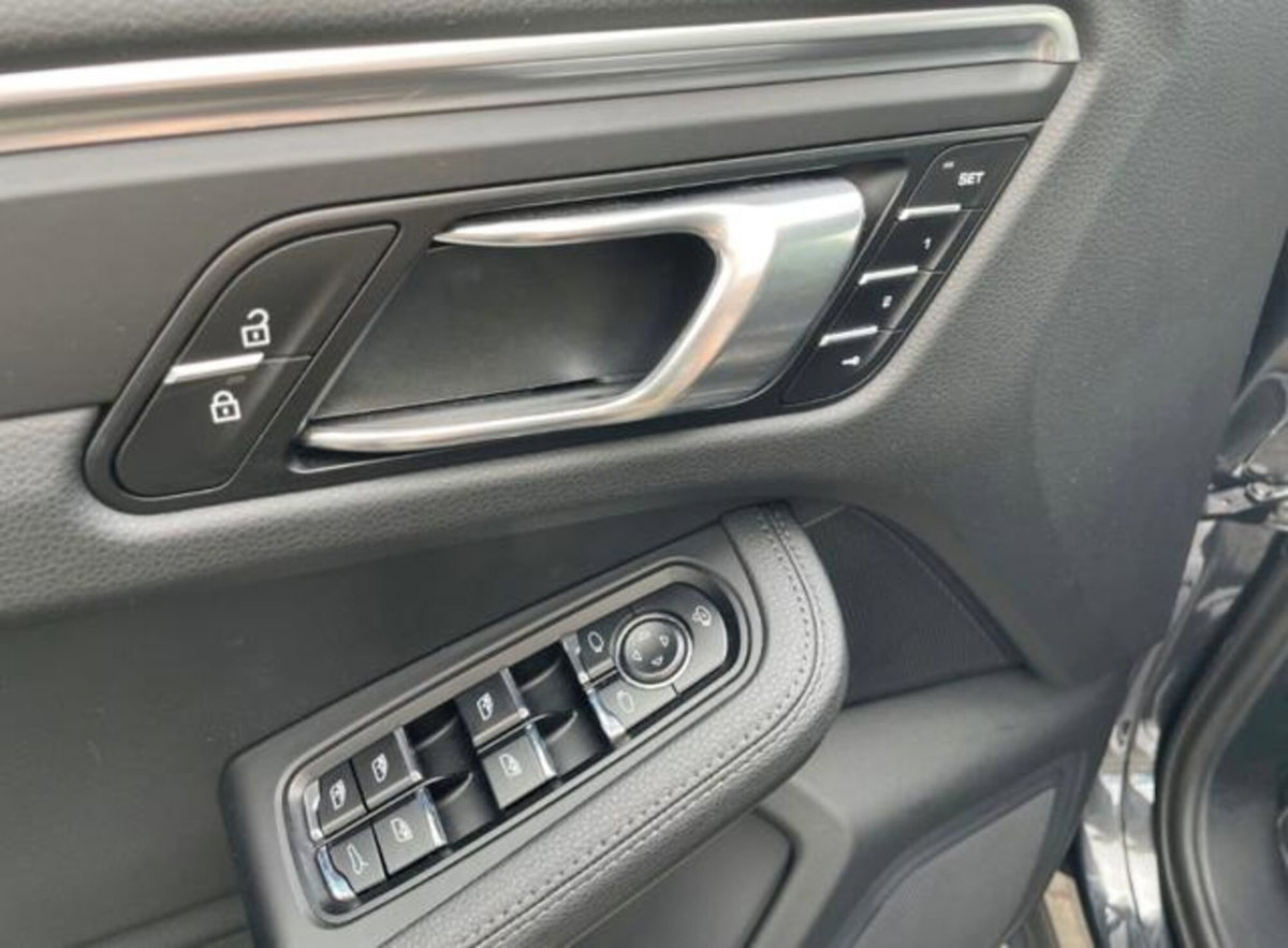 Porsche Macan 2.0 265cv pdk (2)