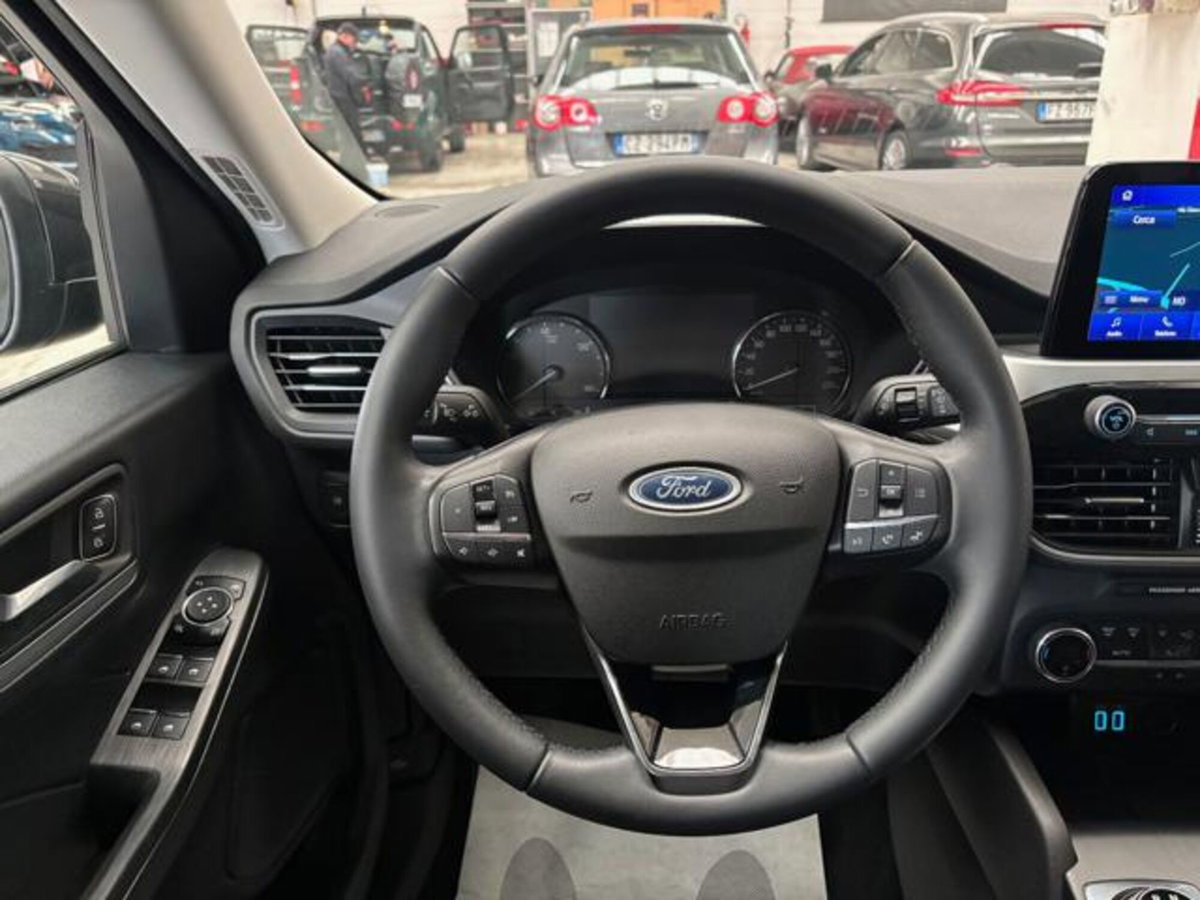 Ford Kuga 2.5 Plug In Hybrid 225 CV CVT 2WD Titanium (12)