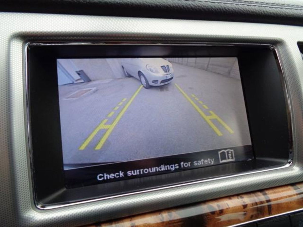 Jaguar XF Sportbrake 2.2 D 200 CV Premium Luxury (15)