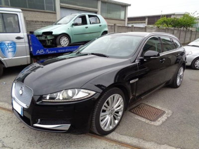 Jaguar XF Sportbrake 2.2 D 200 CV Premium Luxury (2)