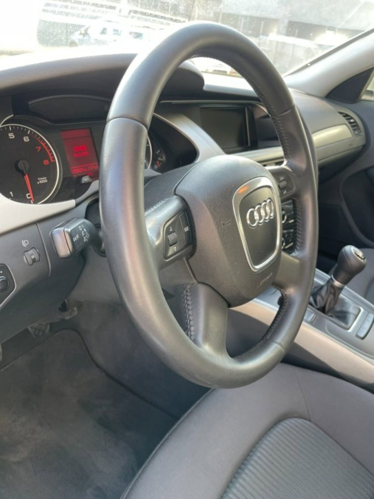 Audi A4 1.8 TFSI 160 CV (9)