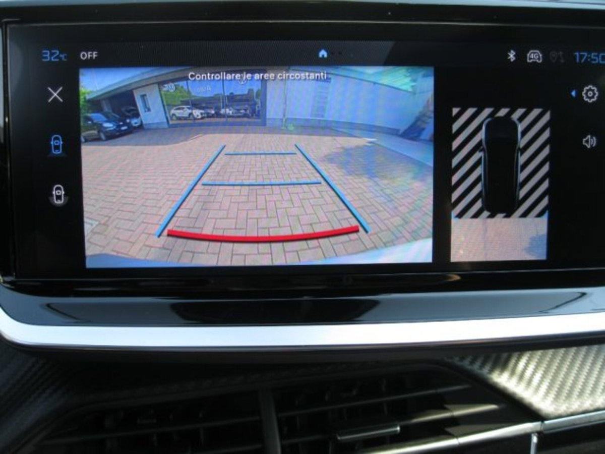 Peugeot 2008 PureTech 100 S&S Allure Pack (15)