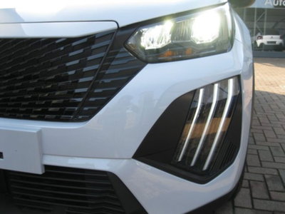 Peugeot 2008 PureTech 100 S&S Allure Pack (2)