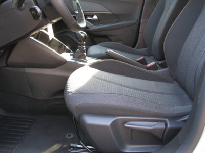 Peugeot 2008 PureTech 100 S&S Allure Pack (20)