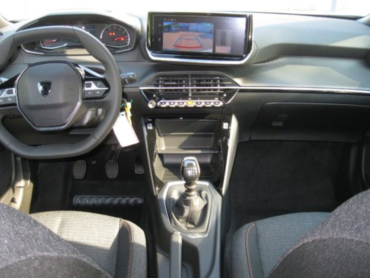 Peugeot 2008 PureTech 100 S&S Allure Pack (9)