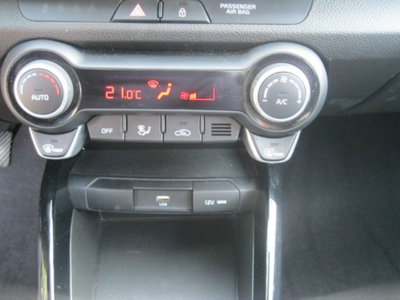 Kia Stonic 1.0 t-gdi Style (14)