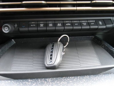 Lancia Ypsilon 1.2 mhev Edizione Cassina e-dct (18)