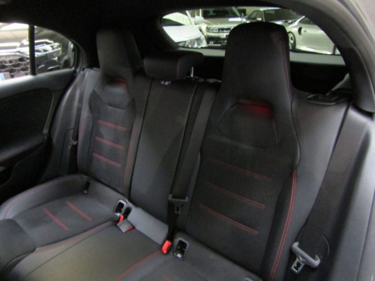 Mercedes-Benz Classe A 200 Automatic Premium (13)