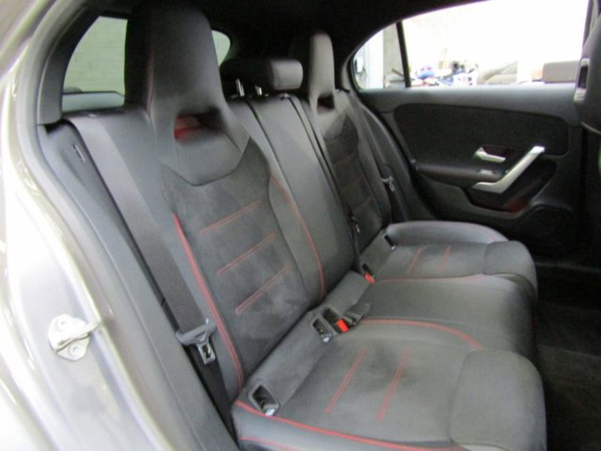 Mercedes-Benz Classe A 200 Automatic Premium (15)