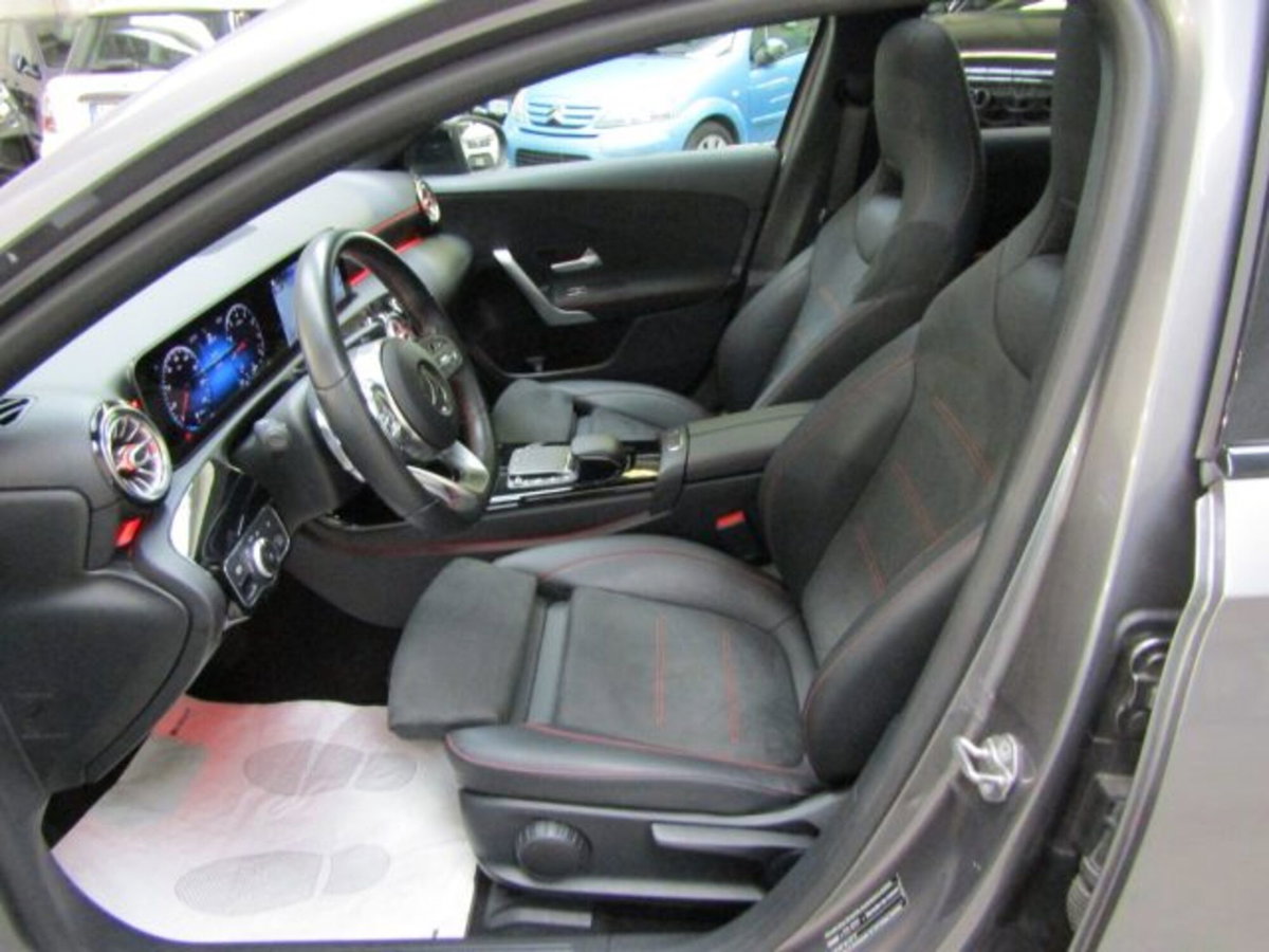 Mercedes-Benz Classe A 200 Automatic Premium (8)
