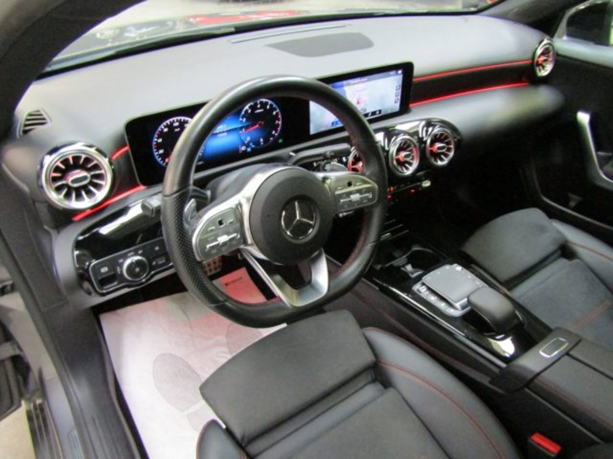 Mercedes-Benz Classe A 200 Automatic Premium (9)