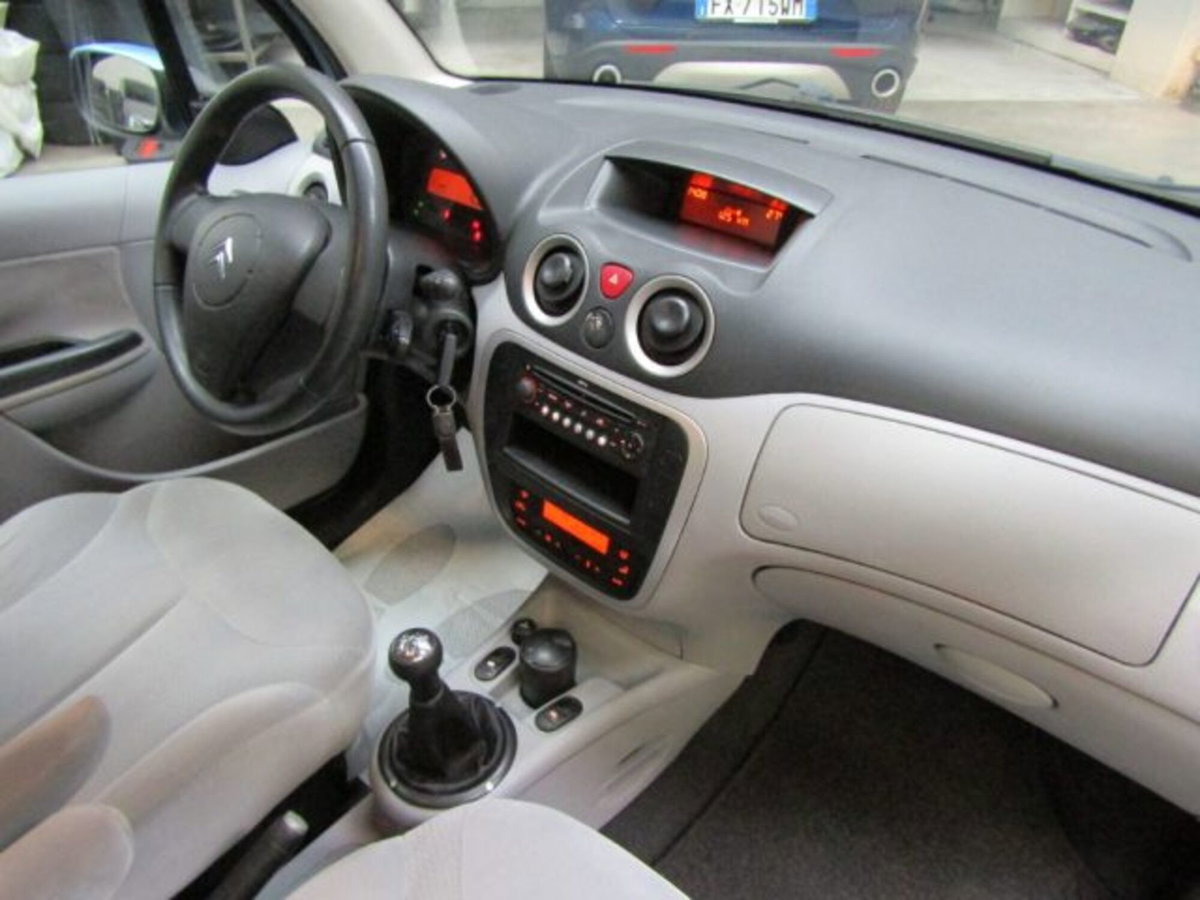 Citroen C3 1.4 Exclusive (15)