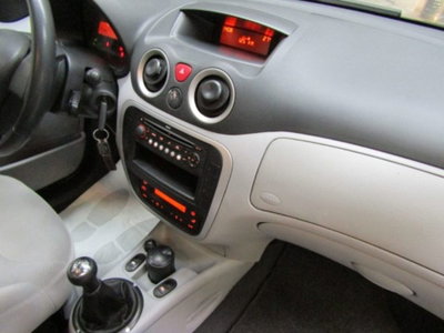 Citroen C3 1.4 Exclusive (16)
