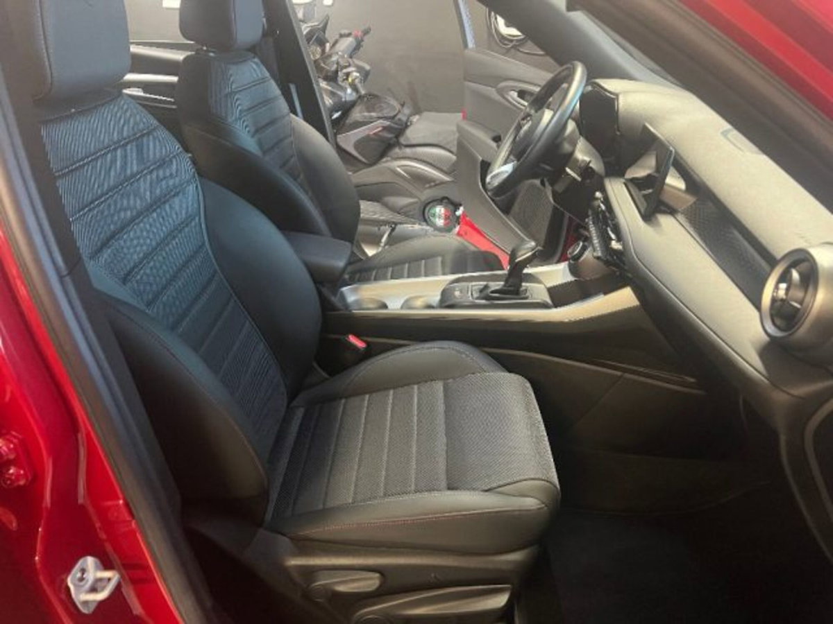 Alfa Romeo Tonale 1.6 Sprint 130cv tct6 (17)