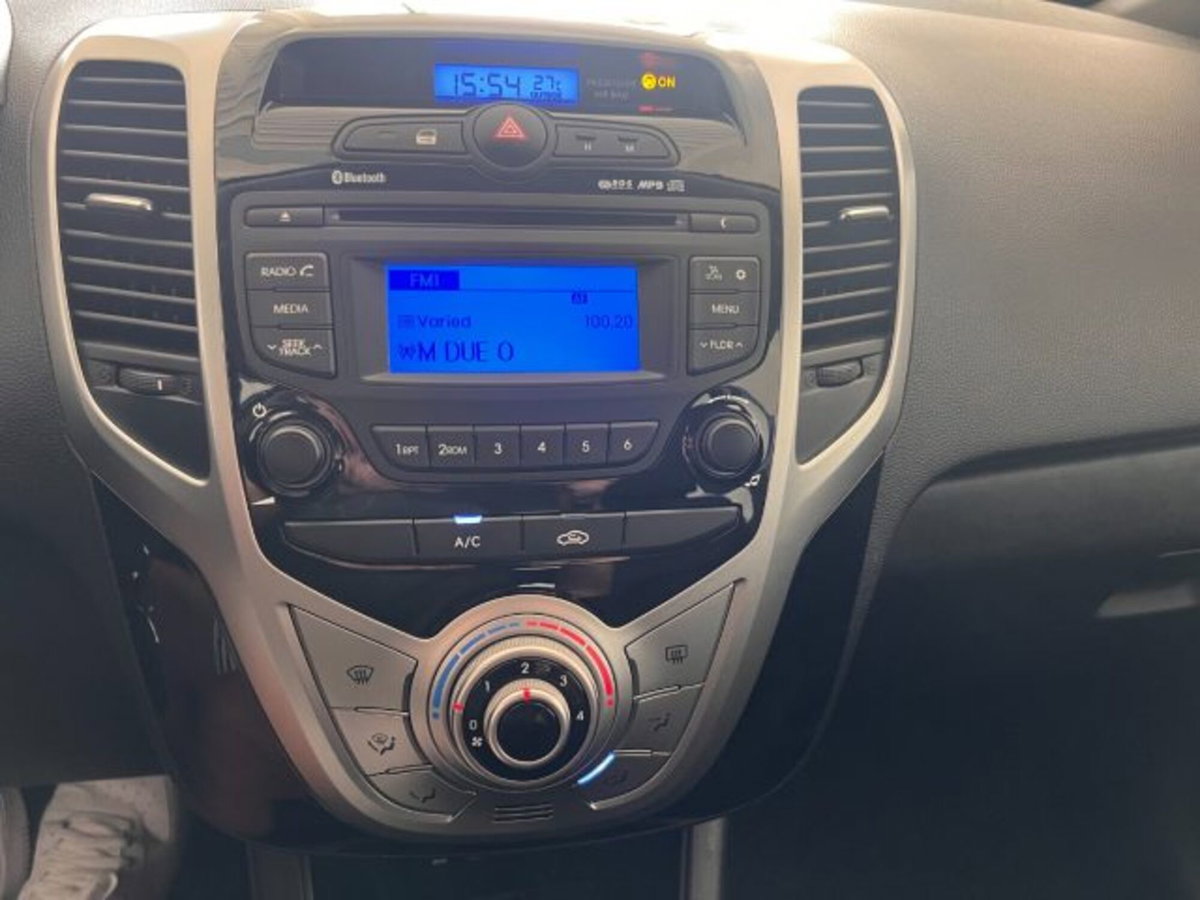 Hyundai ix20 1.4 90 CV Comfort (10)