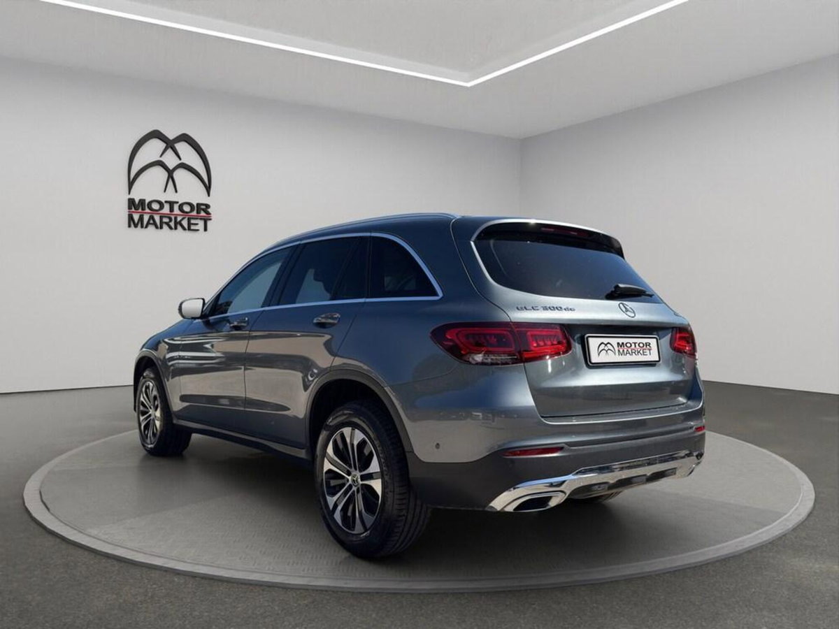 Mercedes-Benz GLC SUV 300 de 4Matic EQ-Power Sport (8)