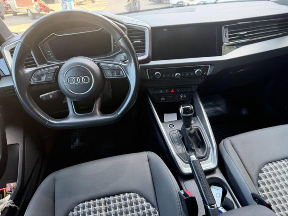 Audi A1 Sportback 35 TFSI S tronic S line edition (8)