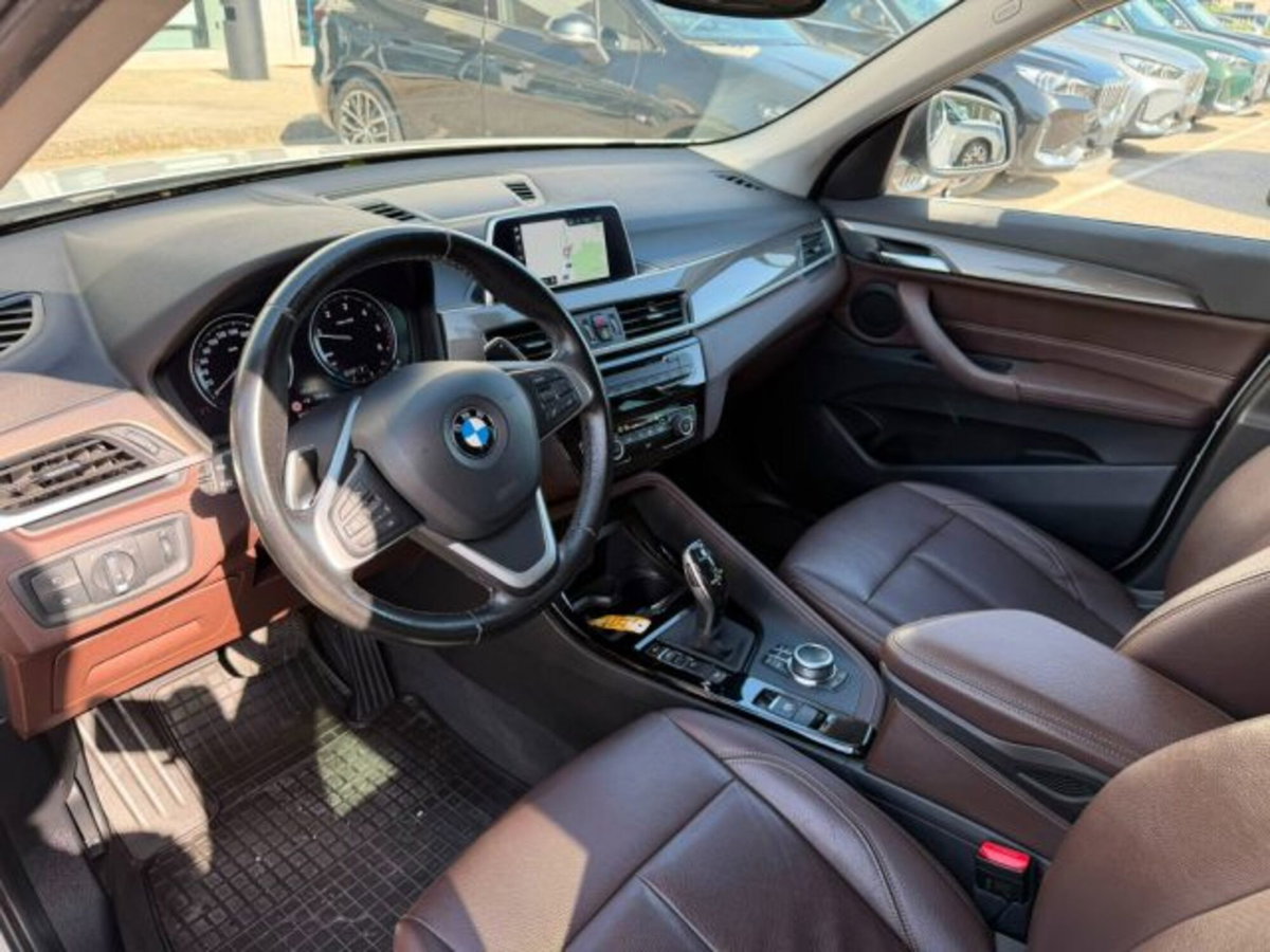 BMW X1 xDrive18d (9)