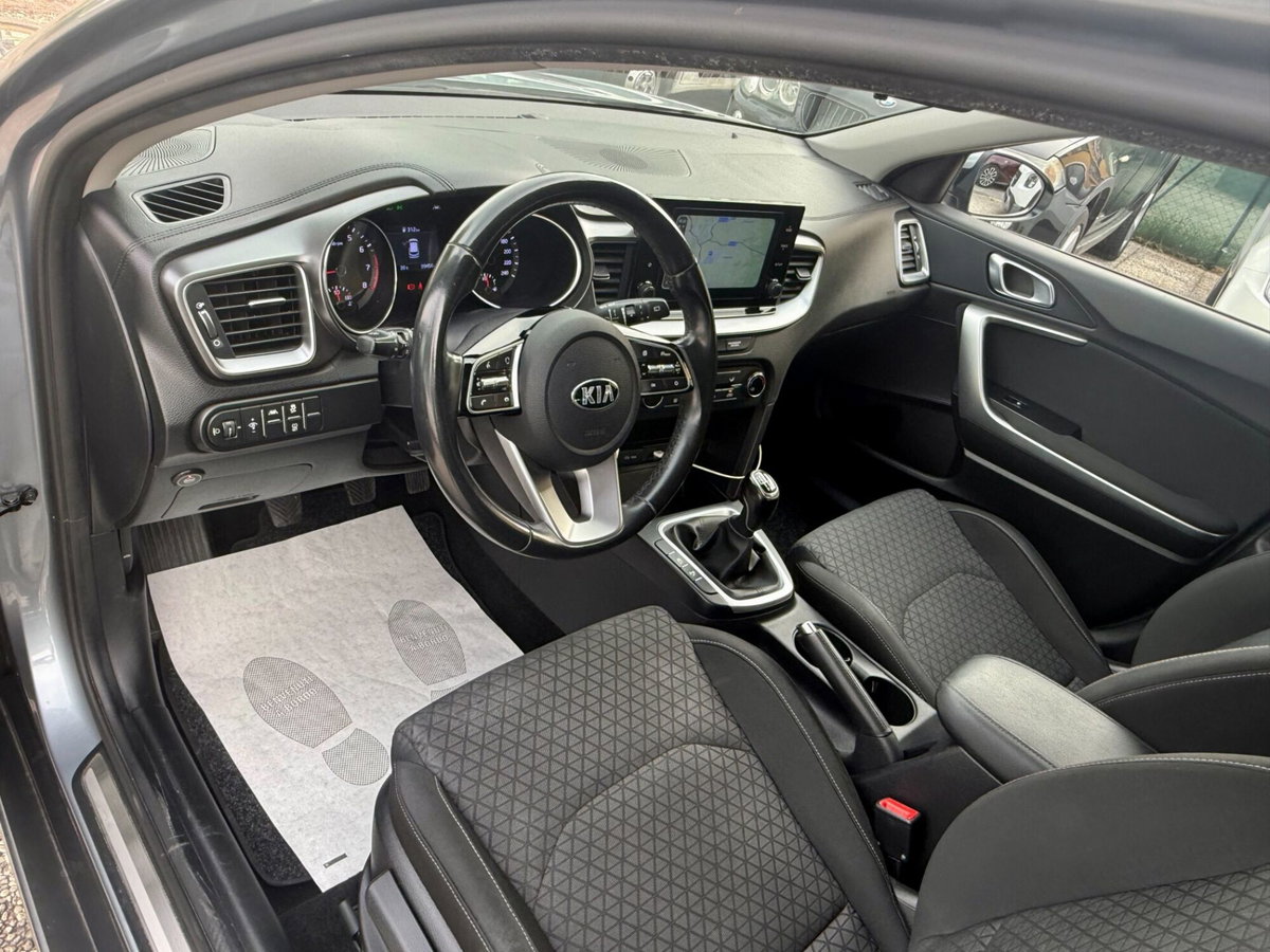 Kia XCeed 1.0 T-GDi GPL Urban (19)