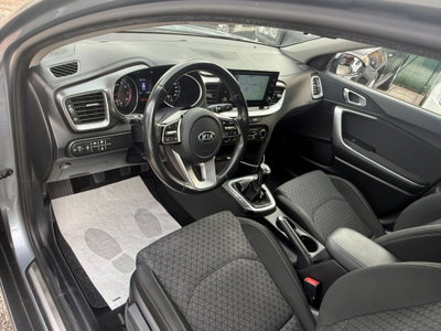 Kia XCeed 1.0 T-GDi GPL Urban (19)
