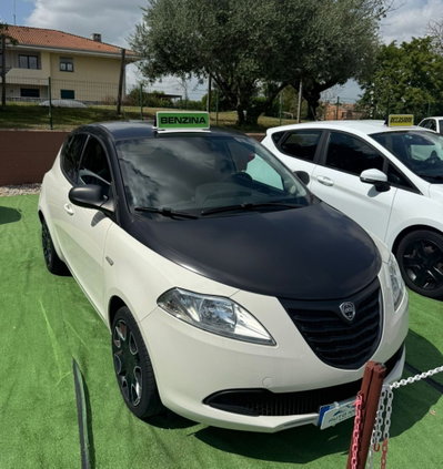 Lancia Ypsilon 1.2 69 CV 5 porte S Momodesign usata