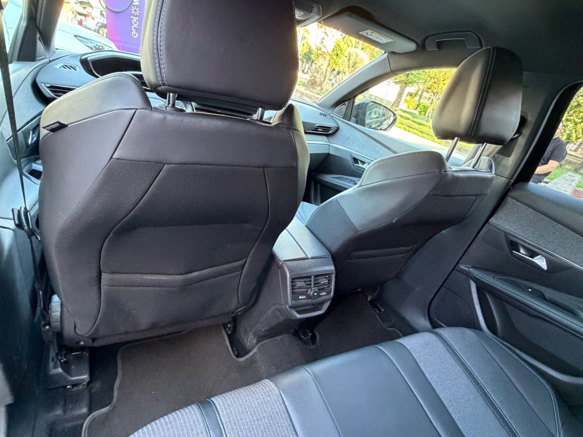 Peugeot 3008 BlueHDi 130 S&S EAT8 Allure Pack (10)
