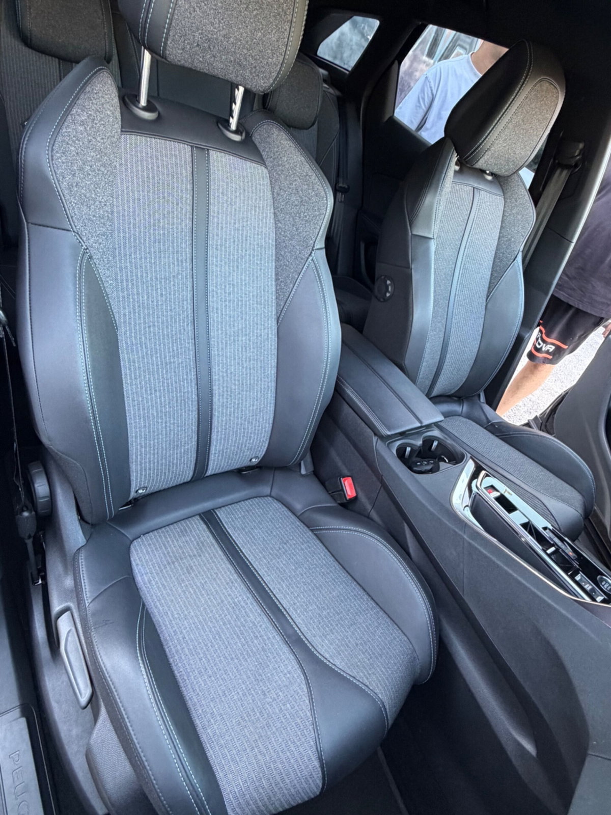 Peugeot 3008 BlueHDi 130 S&S EAT8 Allure Pack (15)